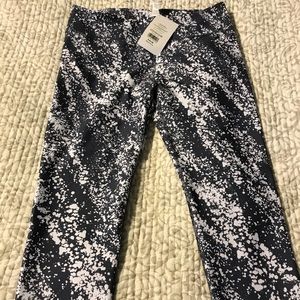 Capris Fabletics pants with Tags